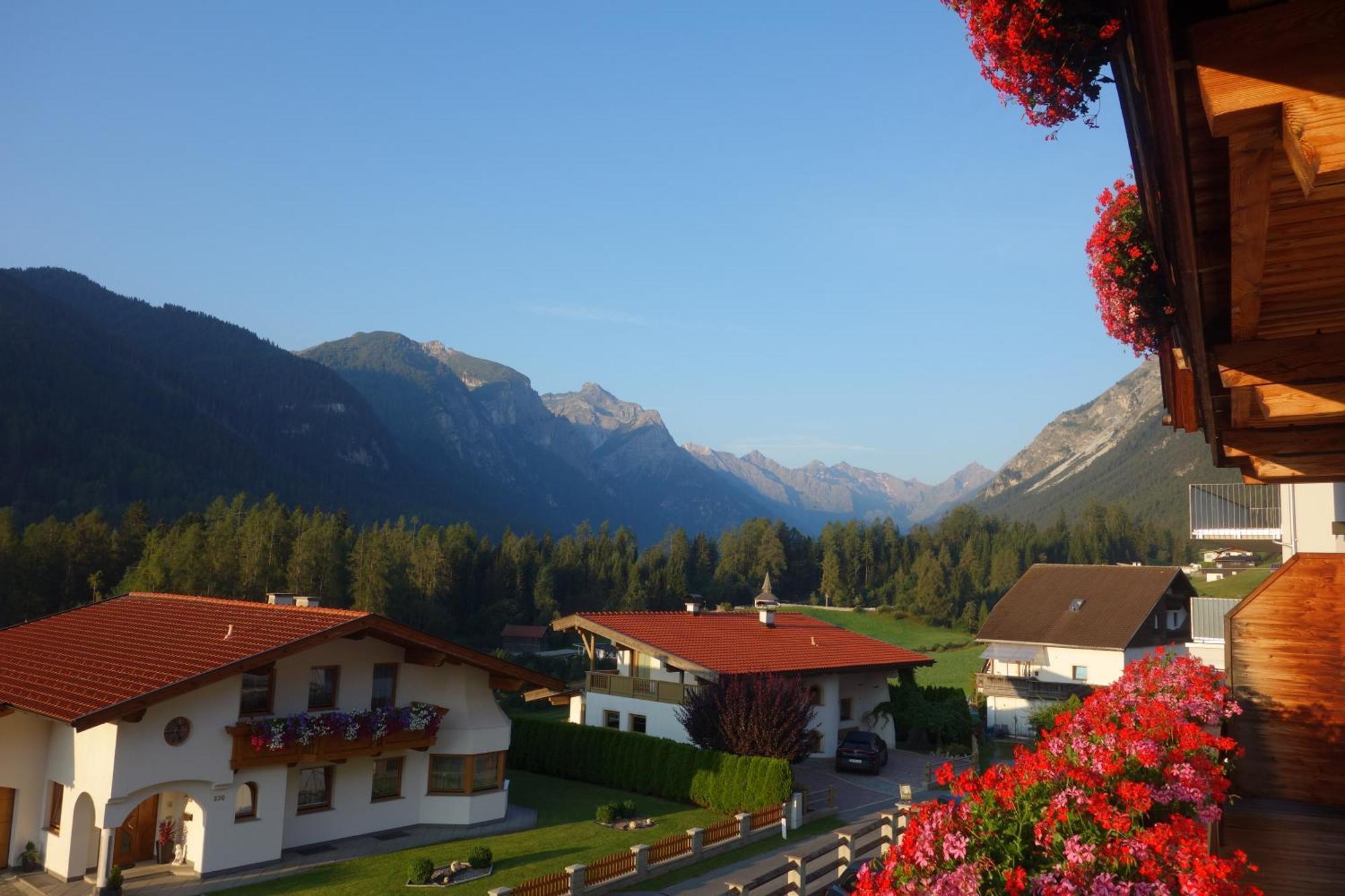 Alpen Gasthof Apartments Hohe Burg Trins Zewnętrze zdjęcie